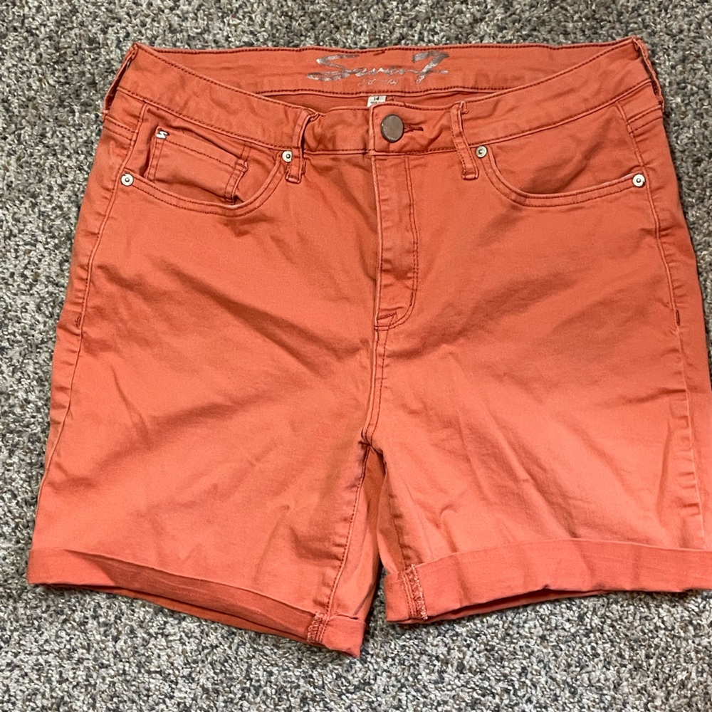 Orange cream colored stretch shorts size 14 seven brand. New condition